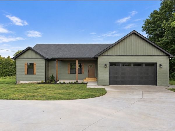 1496 Jones Creek Rd , Dickson, TN 37055