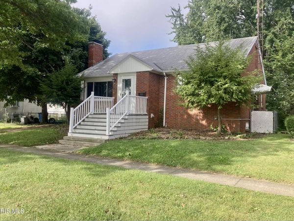 428 Laurel Avenue , Port Clinton, OH 43452