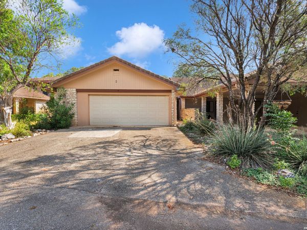 2745 Bandera Hwy, Unit # B-5, Kerrville, TX 78028