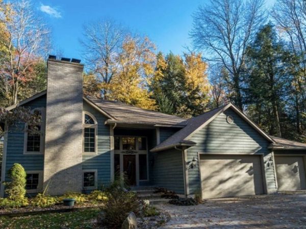 16778 Tall Trees Lane, Nunica, MI 49448