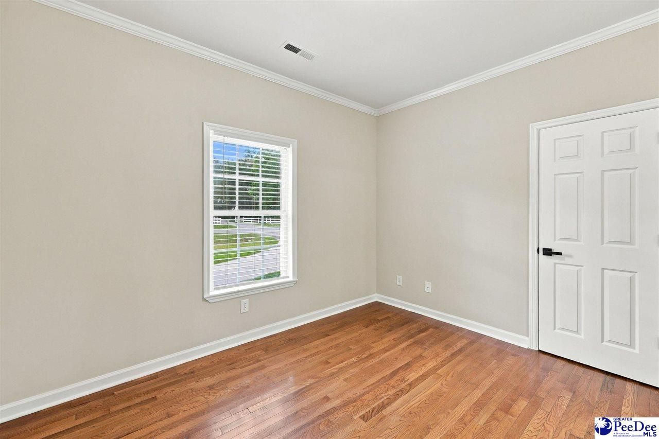 8667 Parkers Ferry Rd Photo 29