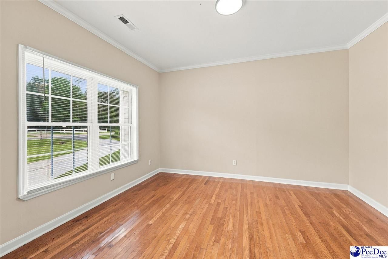 8667 Parkers Ferry Rd Photo 6