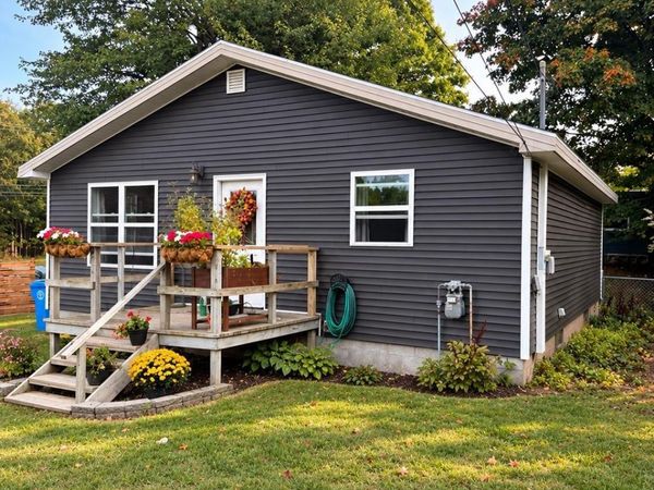 907 Sherman Street, Marquette, MI 49855