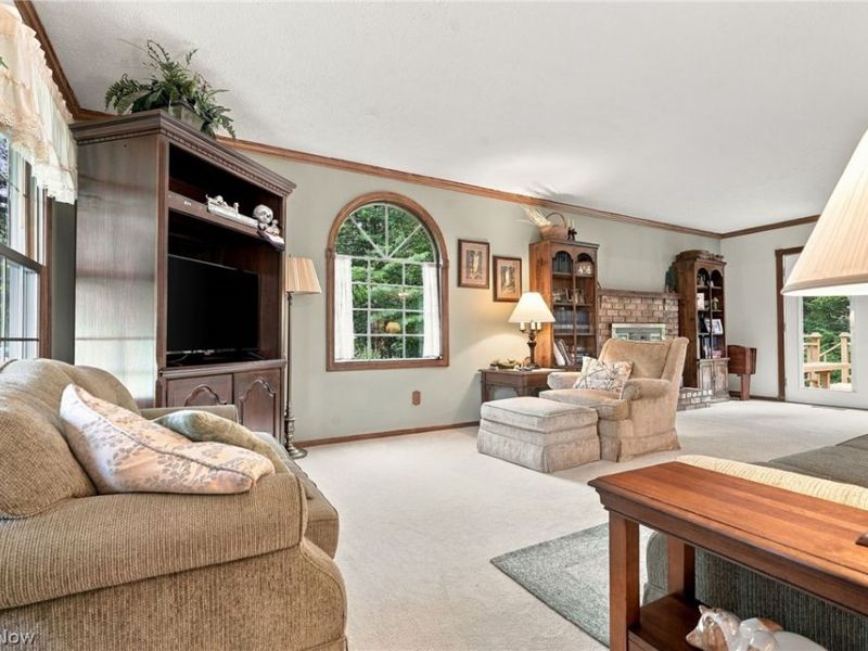 8433 Hearth Circle NW, Massillon, OH 44646 Photo 9