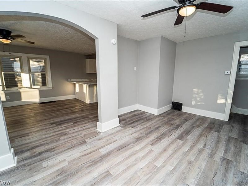 365 Noah Avenue, Akron, OH 44320 Photo 8