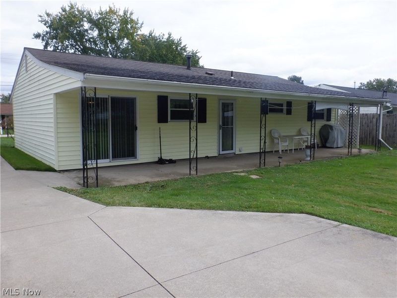 10375 Wellington Road, Streetsboro, OH 44241 Photo 2