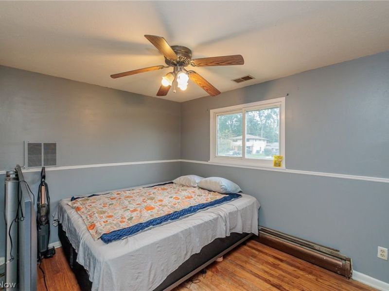 5142 E Berkshire Drive E, North Olmsted, OH 44070 Photo 17