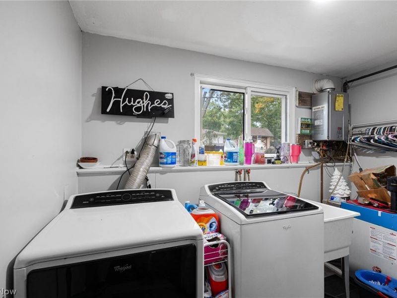 5142 E Berkshire Drive E, North Olmsted, OH 44070 Photo 21