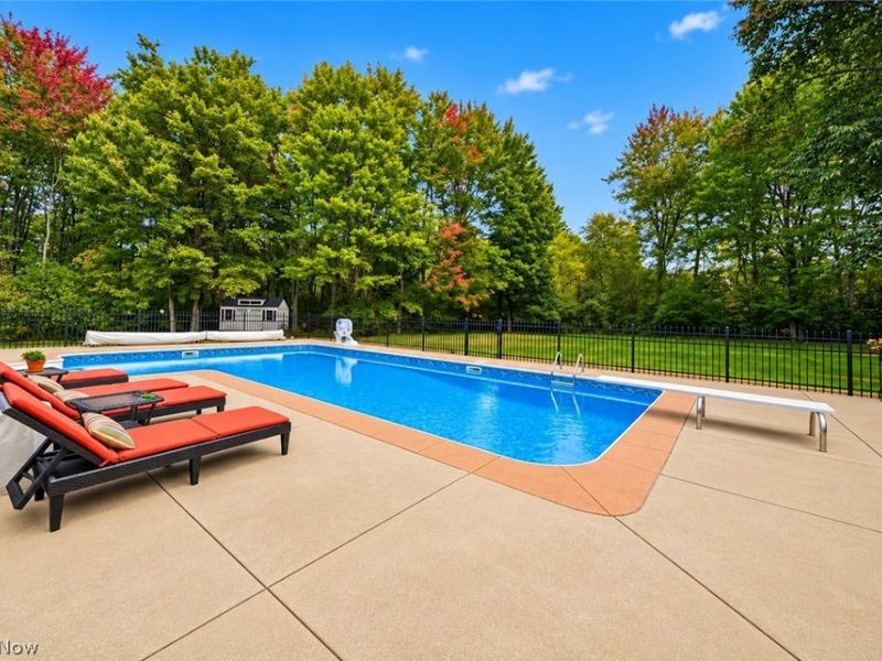 9505 Roryanna Drive , Chardon, OH 44024 Photo 13
