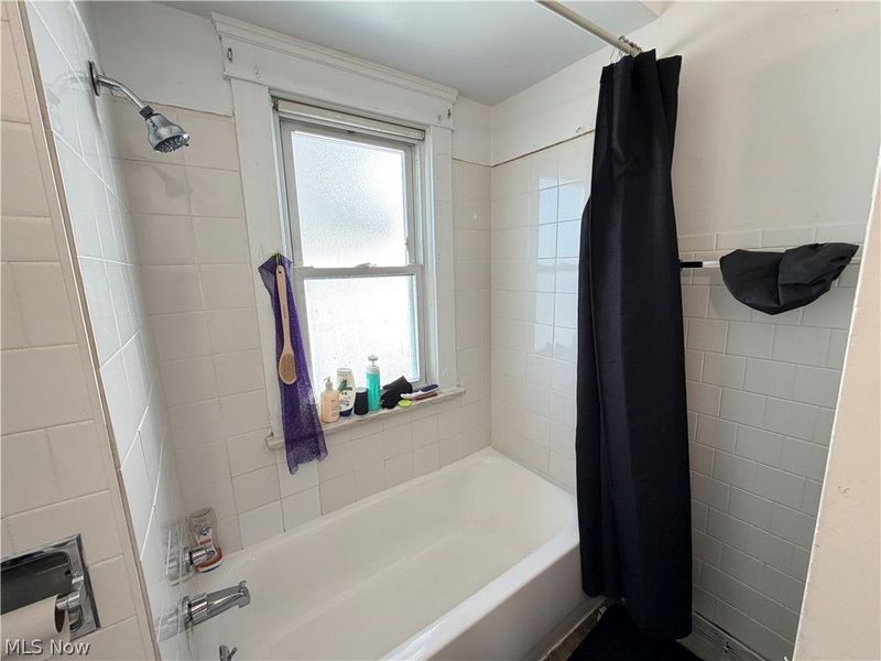 3266 E 123rd Street, Cleveland, OH 44120 Photo 18