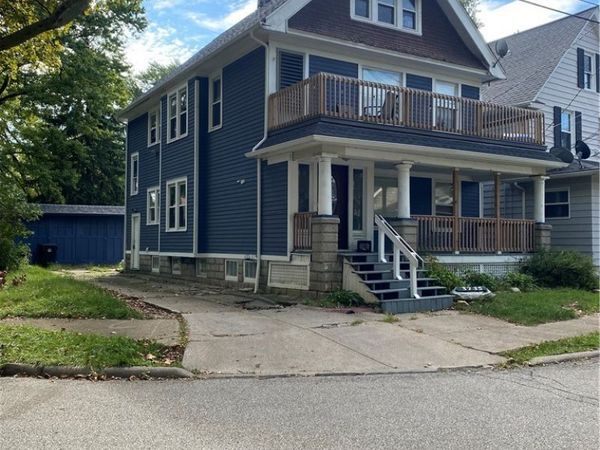 3735 W 47th Place , Cleveland, OH 44102