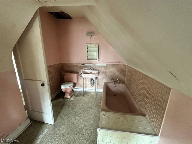 11424 Tuscora Avenue, Cleveland, OH 44108 Photo 29
