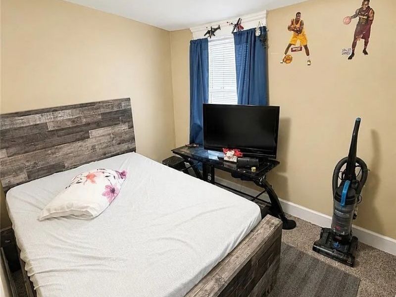 9520 Nelson Avenue, Cleveland, OH 44105 Photo 8
