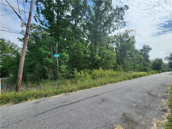 3841 Lorain Avenue , Lorain, OH 44055