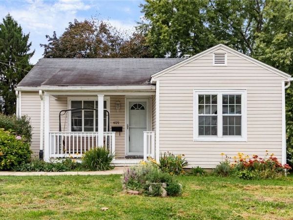 409 Smithfield Avenue , Zanesville, OH 43701