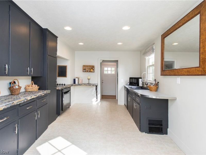 19539 Telbir Avenue, Rocky River, OH 44116 Photo 6