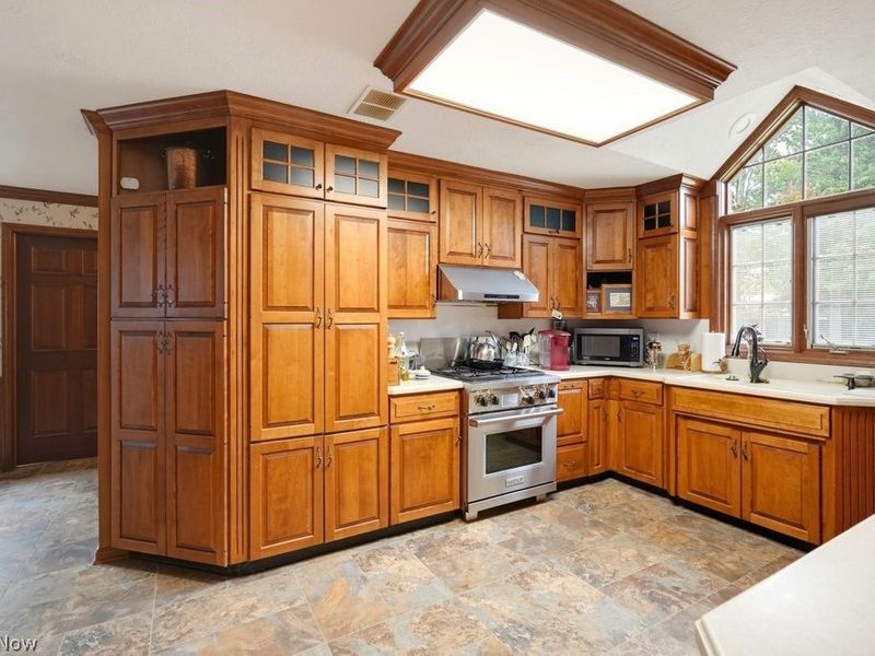 166 Pepperdine Drive, Elyria, OH 44035 Photo 18