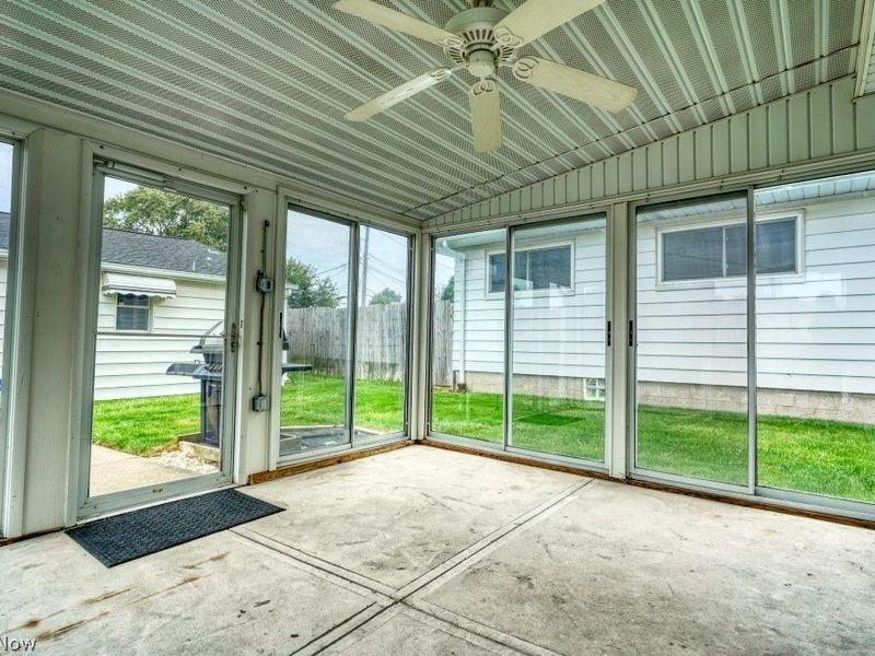 396 Skyview Road, Cleveland, OH 44109 Photo 10