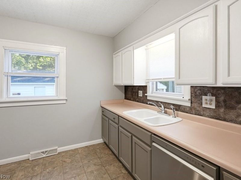 1209 S Water Street, Kent, OH 44240 Photo 18