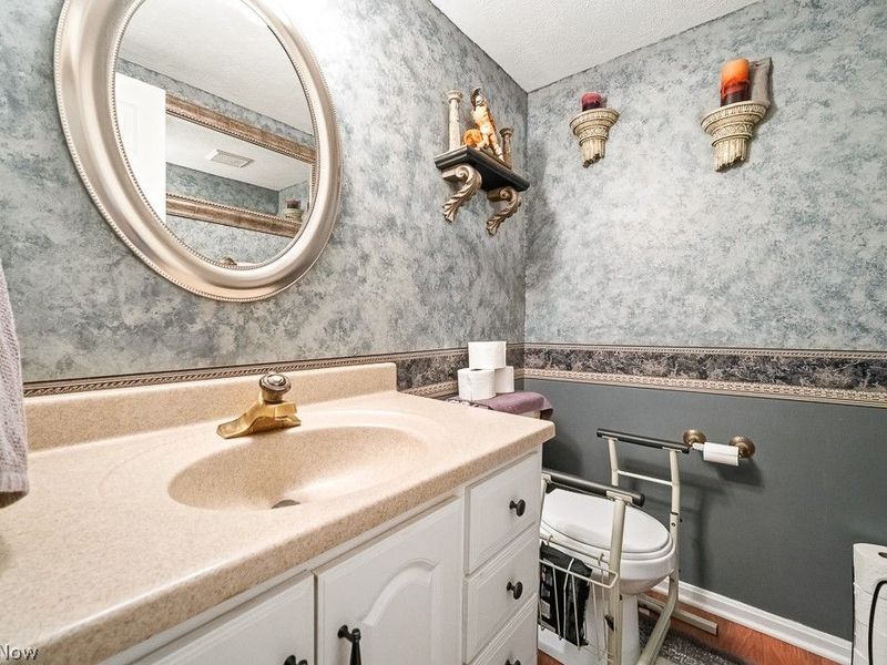 20710 Forestwood Drive, Strongsville, OH 44149 Photo 28