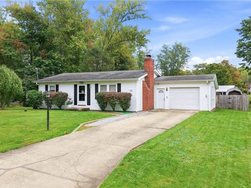 3251 Shadyside Drive, Hubbard, OH 44425 Photo 2
