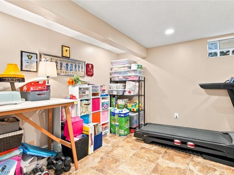 16623 Woodshire Drive, Strongsville, OH 44149 Photo 37