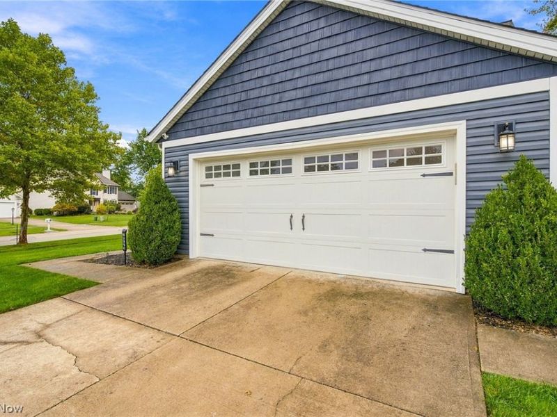 16623 Woodshire Drive, Strongsville, OH 44149 Photo 6