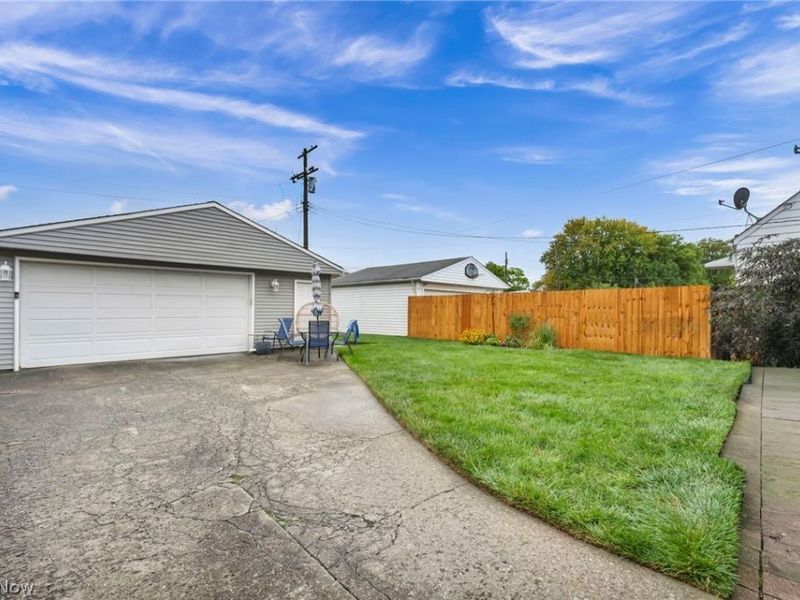 14109 Liberty Avenue, Cleveland, OH 44135 Photo 34