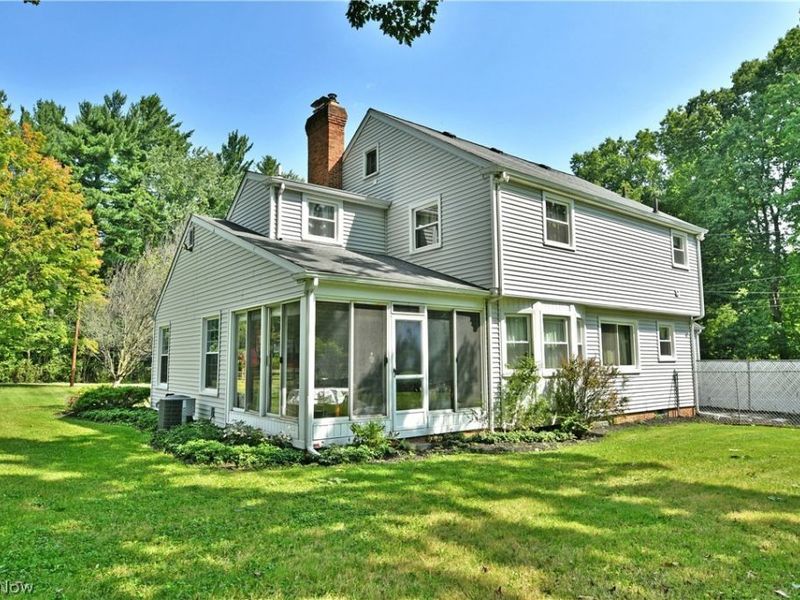 825 Ravine Drive, Youngstown, OH 44505 Photo 4