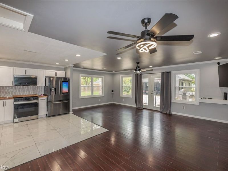 7371 Parma Park Boulevard, Parma, OH 44130 Photo 14