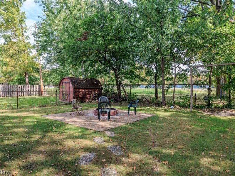 7371 Parma Park Boulevard, Parma, OH 44130 Photo 20