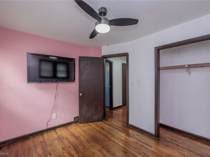 7371 Parma Park Boulevard, Parma, OH 44130 Photo 24