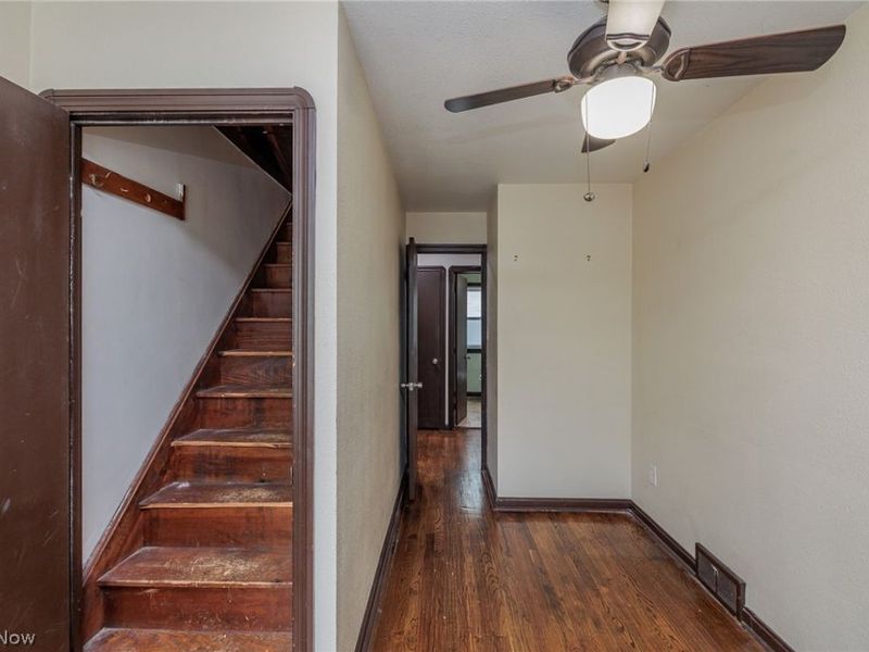 7371 Parma Park Boulevard, Parma, OH 44130 Photo 32