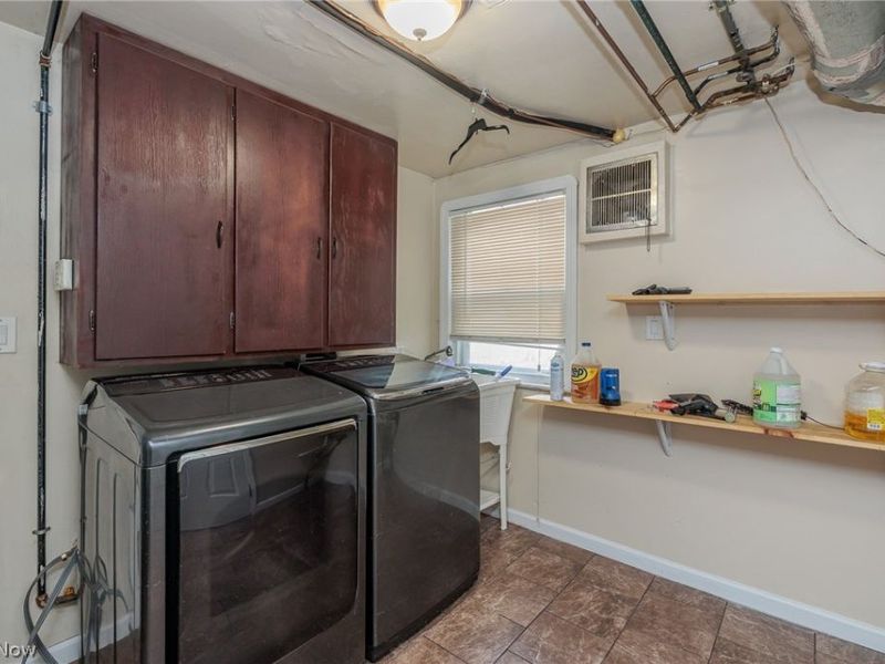 7371 Parma Park Boulevard, Parma, OH 44130 Photo 35