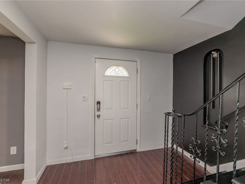 7371 Parma Park Boulevard, Parma, OH 44130 Photo 4