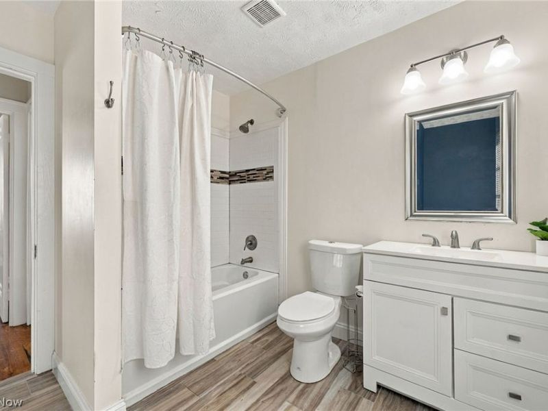 1155 Oxford Road, Cleveland Heights, OH 44121 Photo 23