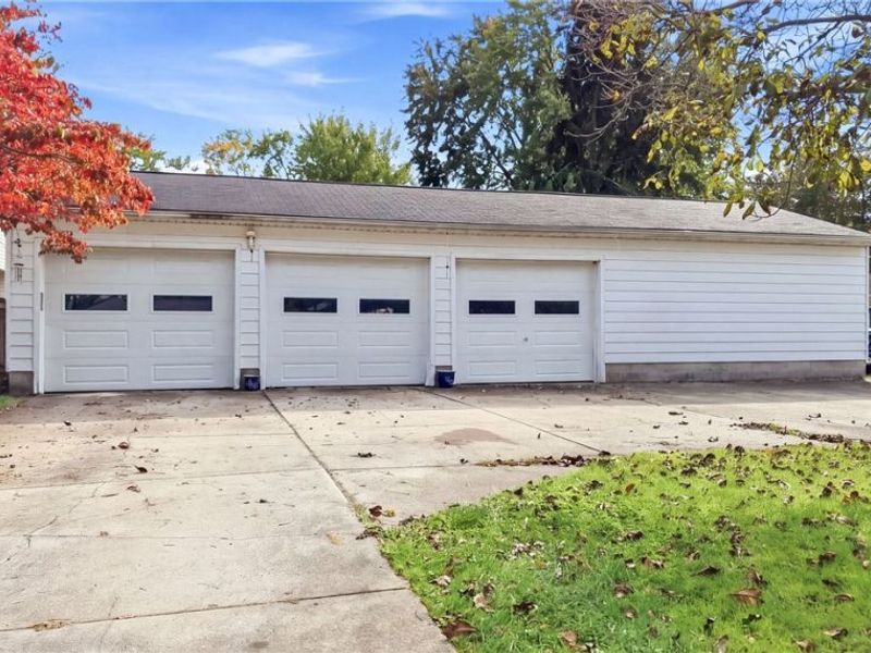 1313 Bradford Street NW, Warren, OH 44485 Photo 6