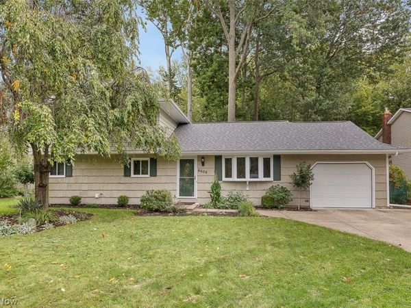 6609 Debbie Drive, North Ridgeville, OH 44039
