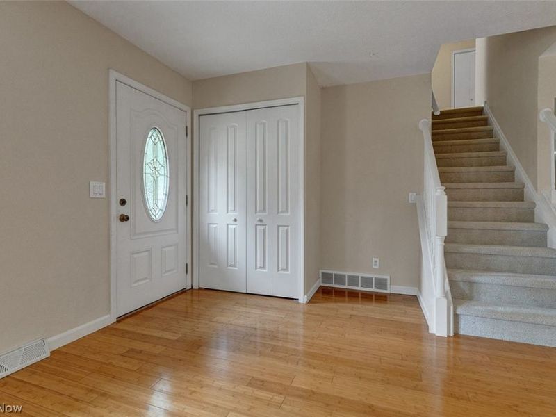 6609 Debbie Drive, North Ridgeville, OH 44039 Photo 2