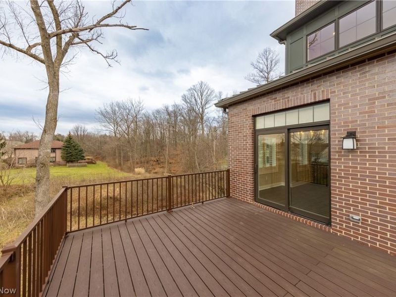 2401 Edgewood Trace, Pepper Pike, OH 44124 Photo 2