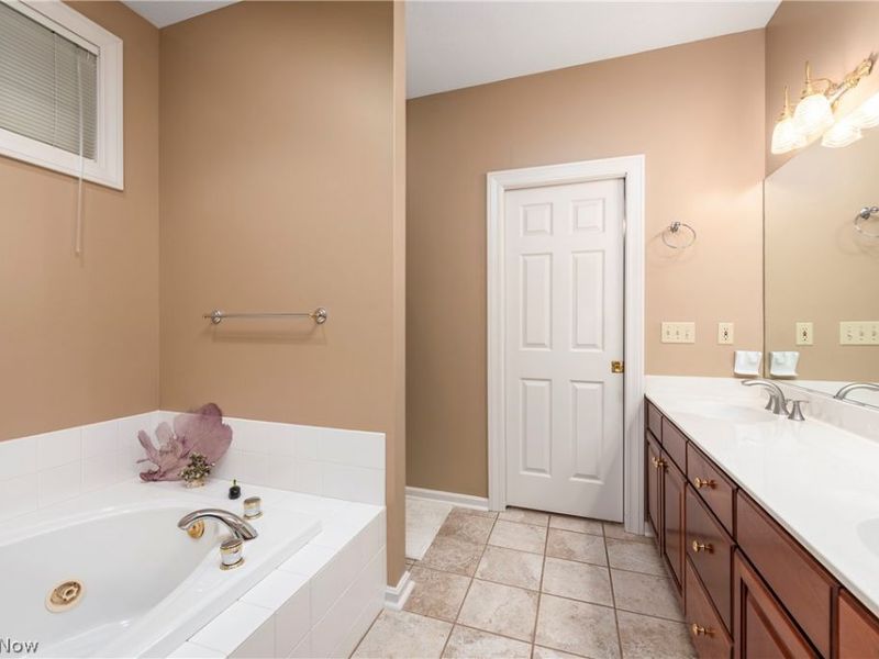 2778 Wilks Lane, Unit 6, Westlake, OH 44145 Photo 24