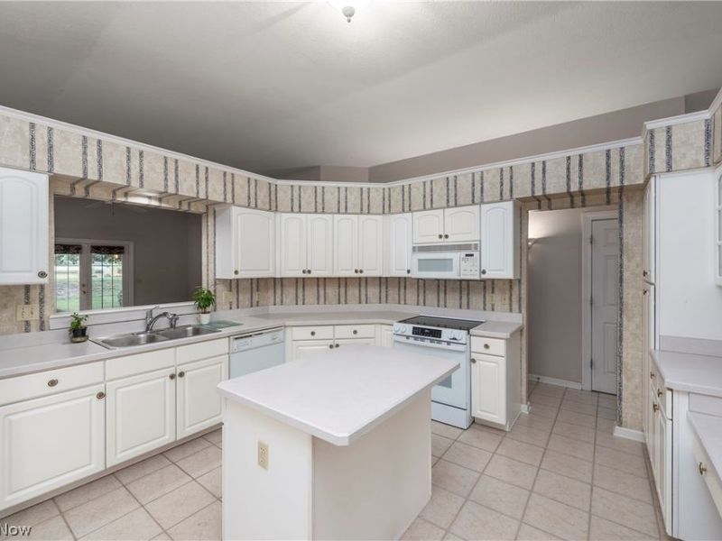 2778 Wilks Lane, Unit 6, Westlake, OH 44145 Photo 9