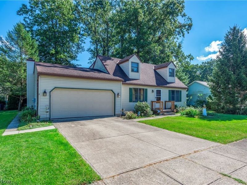 685 Guilford Road, Vermilion, OH 44089 Photo 2