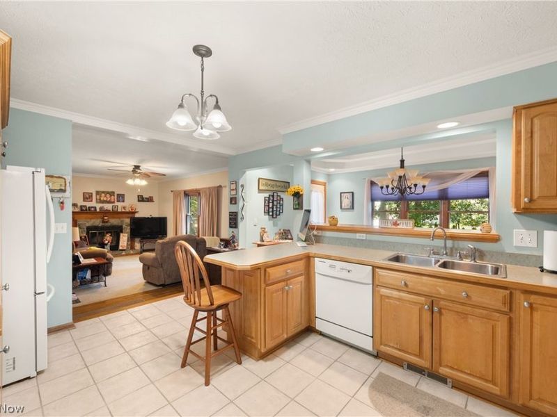 685 Guilford Road, Vermilion, OH 44089 Photo 6