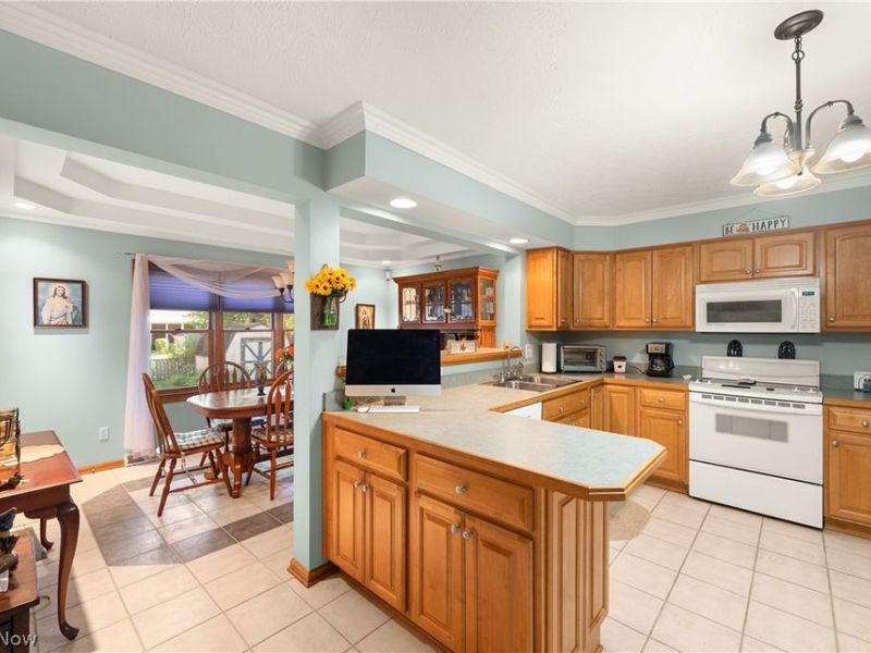 685 Guilford Road, Vermilion, OH 44089 Photo 9