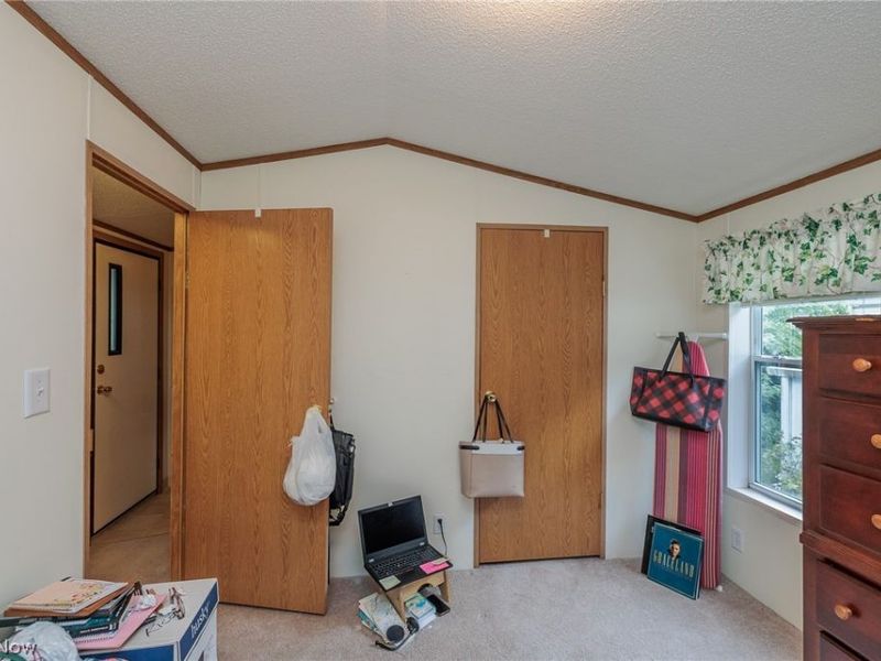 31 Grand Boulevard, Olmsted Township, OH 44138 Photo 11