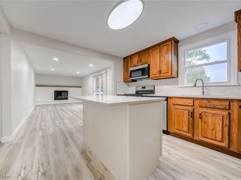 22268 Jonathan Drive, Strongsville, OH 44149 Photo 10