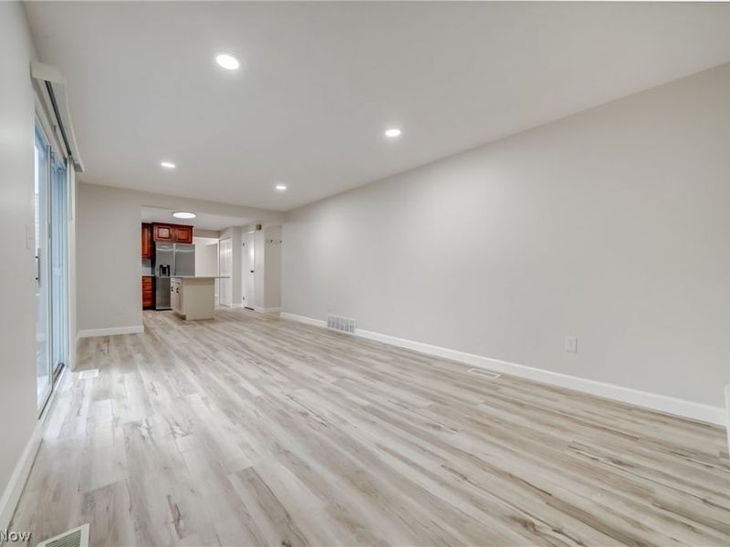22268 Jonathan Drive, Strongsville, OH 44149 Photo 13