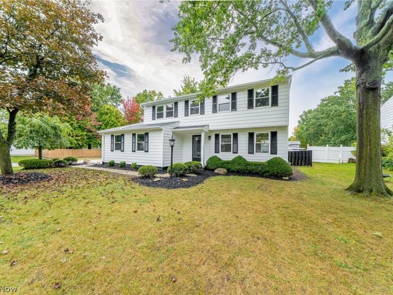 22268 Jonathan Drive, Strongsville, OH 44149 Photo 3
