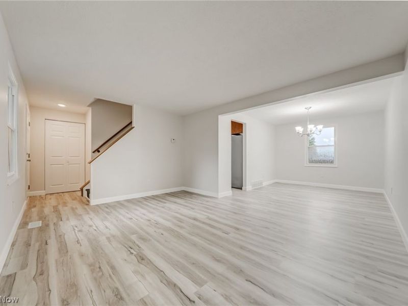 22268 Jonathan Drive, Strongsville, OH 44149 Photo 5